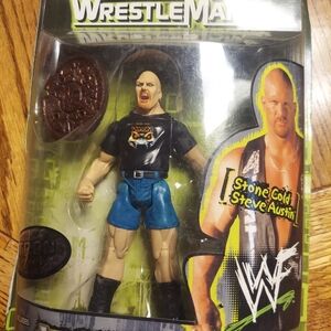 WWE WrestleMania Stone Cold Figure with Black and Blue Outfit BOX IS DAMANGED